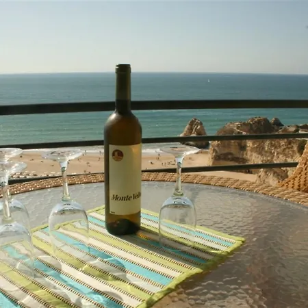 Magnificent 3 Bedroom Apartment In Portimao * פורטימאו